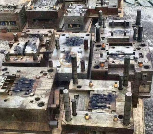 深圳模具鐵回收價(jià)格-深圳工業(yè)廢鐵回收價(jià)格-深圳廢鐵回收公司